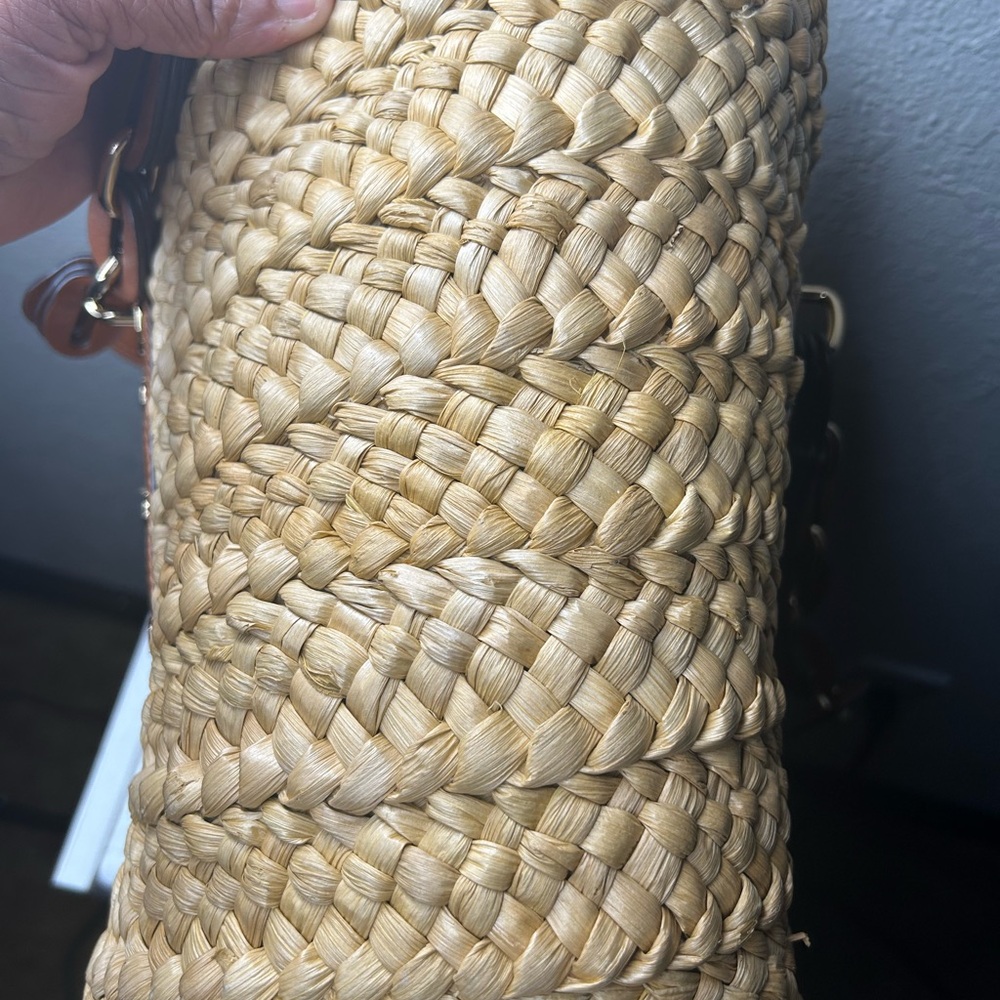 Michael Kors straw handbag - Picture 6 of 12